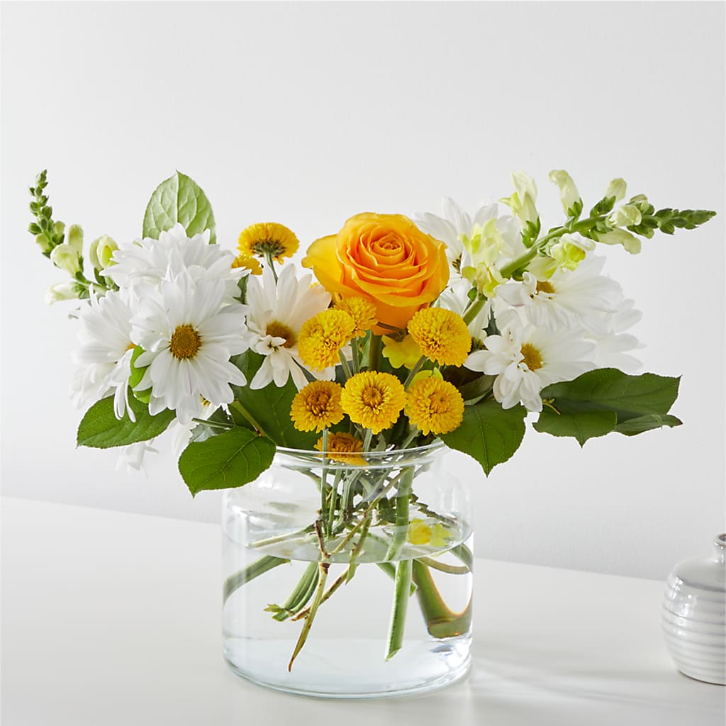 Sun Salutation Bouquet – BEN & NEVA'S FLOWERS, Grand Saline TX