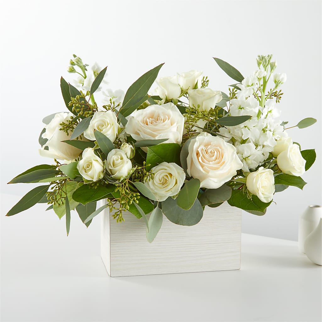 Fresh Linen Box Bouquet – BEN & NEVA'S FLOWERS, Grand Saline TX
