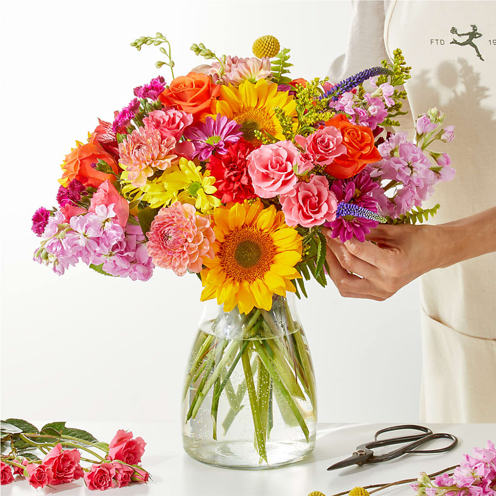 Cue the Confetti - A Florist Original – BEN & NEVA'S FLOWERS, Grand Saline TX