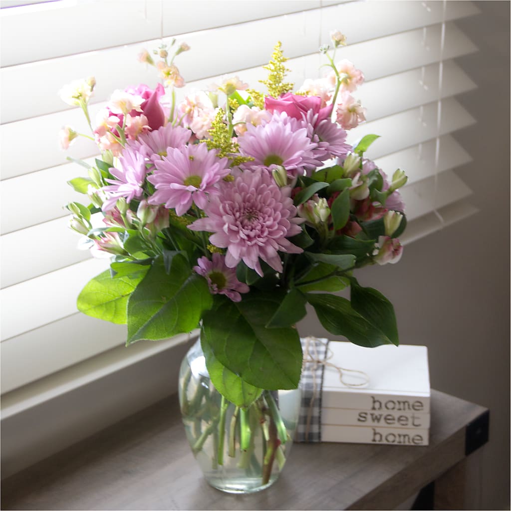 Pastel Tradition - A Florist Original – BEN & NEVA'S FLOWERS, Grand Saline TX
