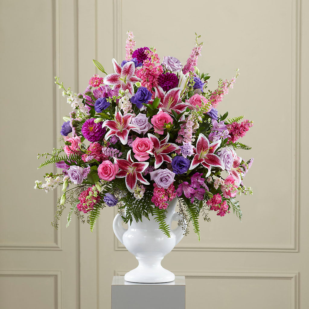 Peaceful Tribute Arrangement – BEN & NEVA'S FLOWERS, Grand Saline TX
