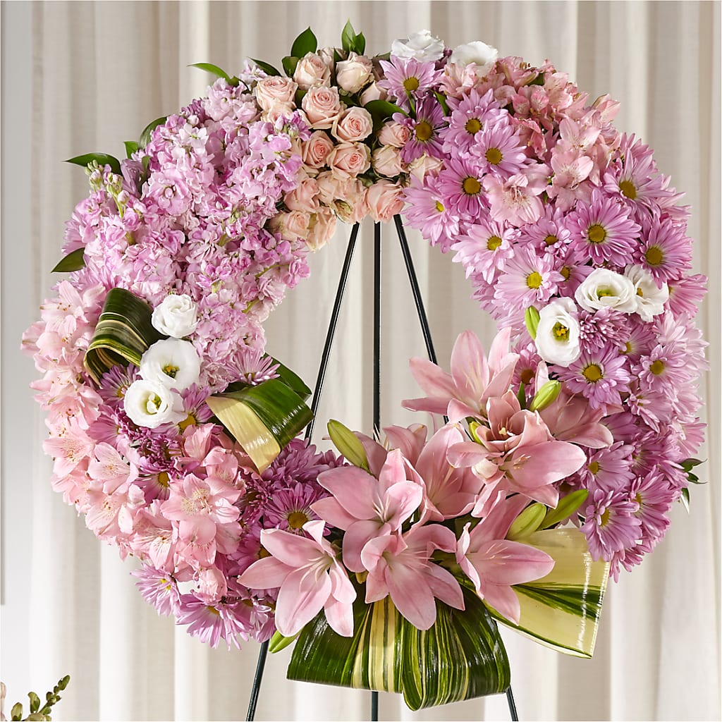 Gift of Warmth Wreath – BEN & NEVA'S FLOWERS, Grand Saline TX