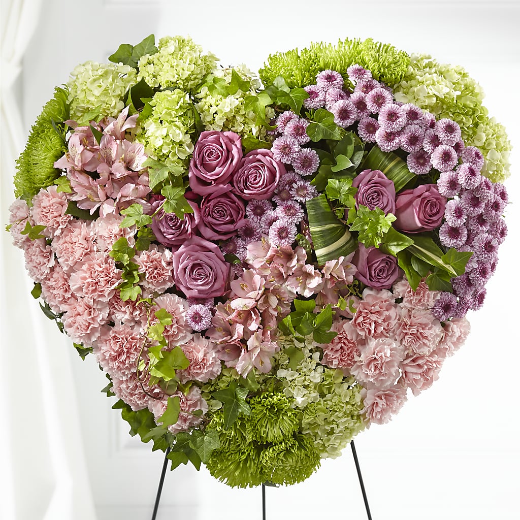 Heartwarming Standing Heart – BEN & NEVA'S FLOWERS, Grand Saline TX