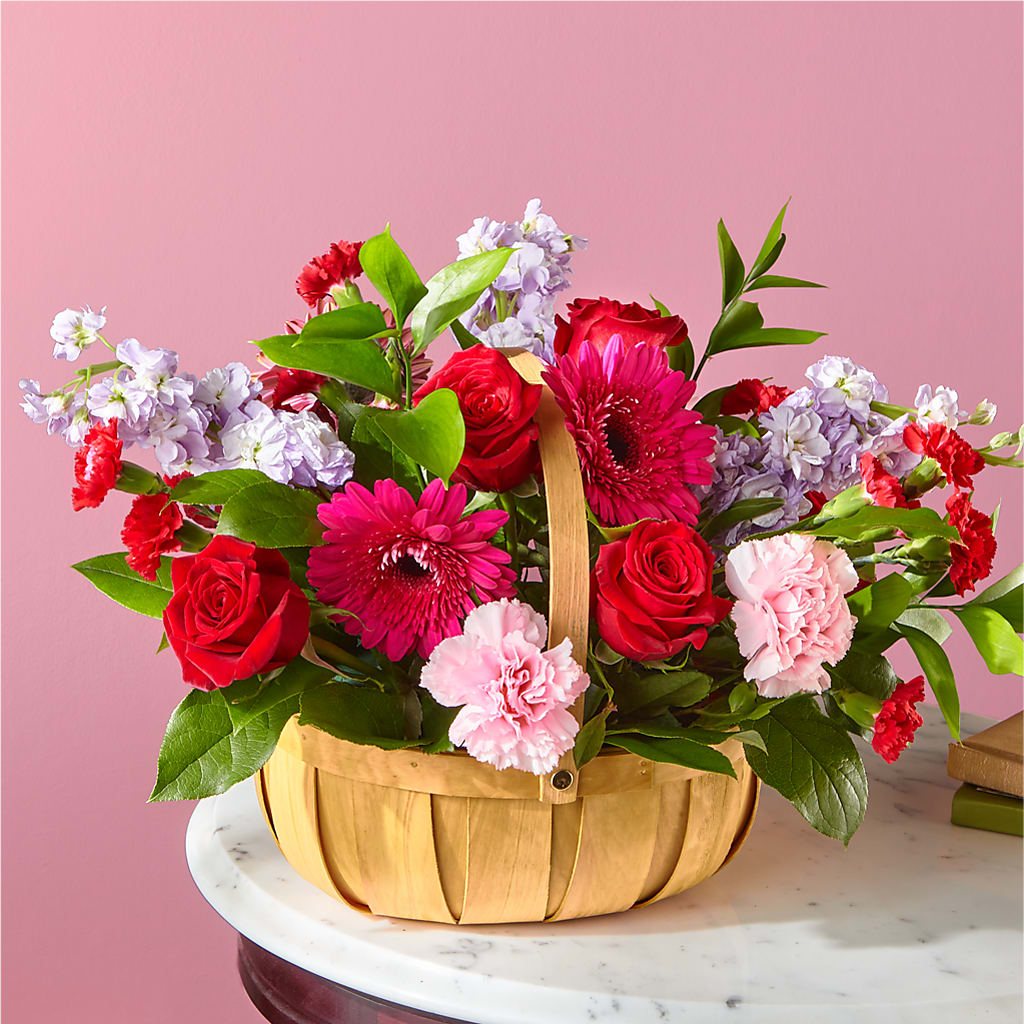 Pink Picnic Basket – BEN & NEVA'S FLOWERS, Grand Saline TX