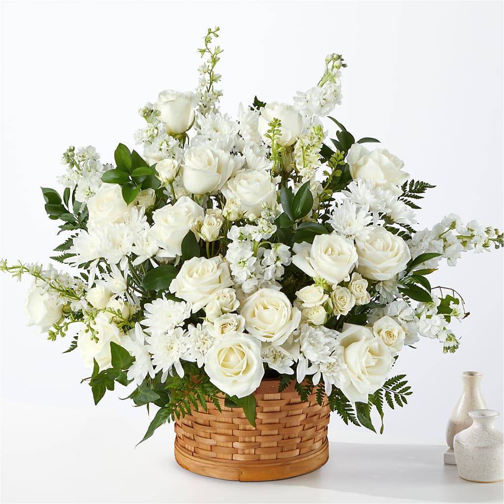 Heartfelt Condolences Arrangement – BEN & NEVA'S FLOWERS, Grand Saline TX