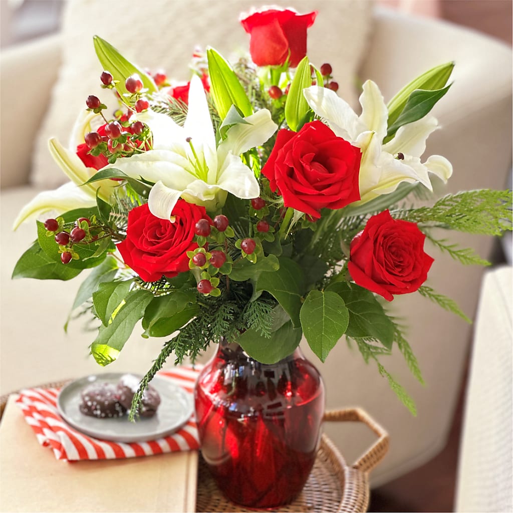 Evergreen Delight Bouquet – BEN & NEVA'S FLOWERS, Grand Saline TX