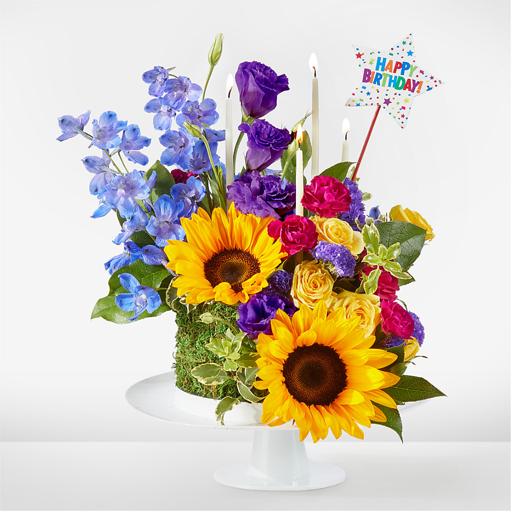 Star of the Day Floral Cake – BEN & NEVA'S FLOWERS, Grand Saline TX
