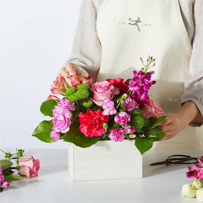 Sweetberry Box – A Florist Original – BEN & NEVA'S FLOWERS, Grand Saline TX