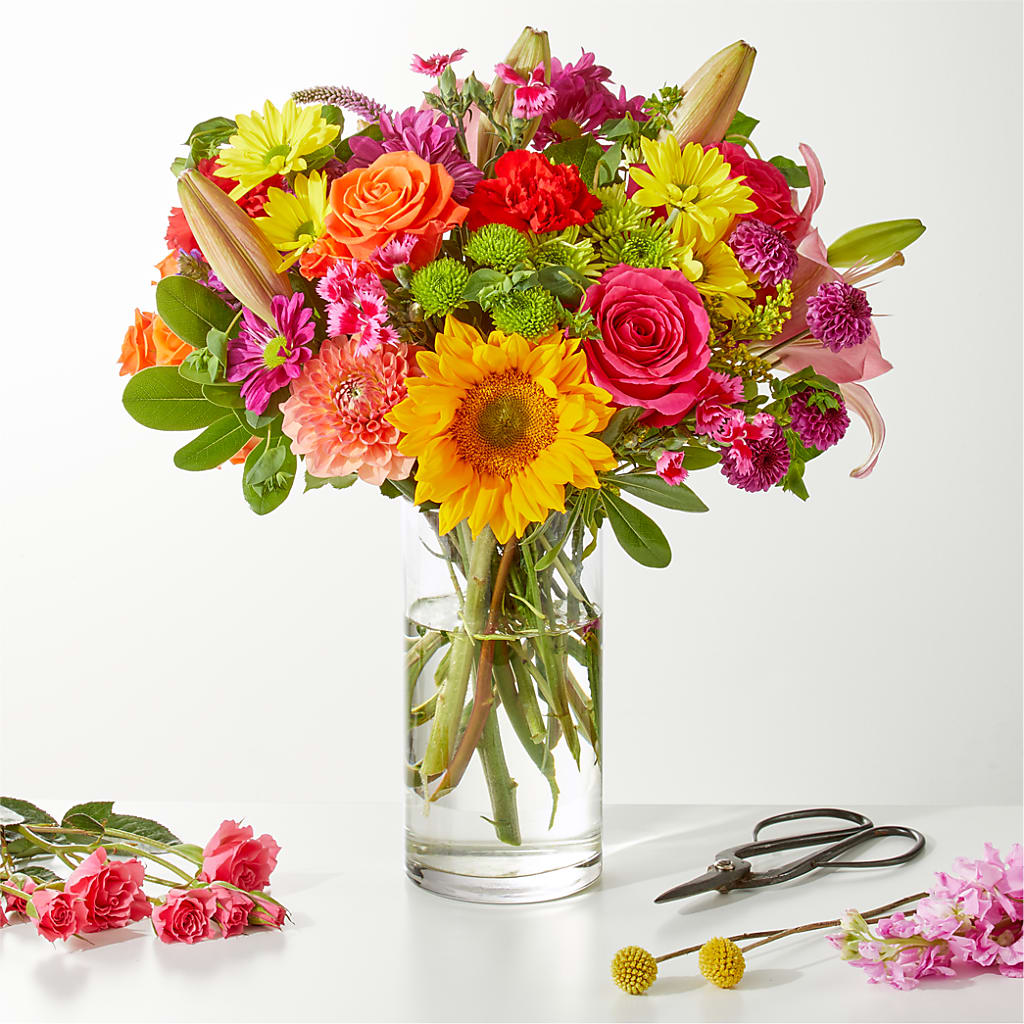 Cue the Confetti - A Florist Original – BEN & NEVA'S FLOWERS, Grand Saline TX