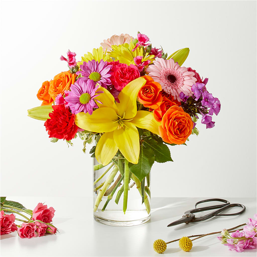 Cue the Confetti - A Florist Original – BEN & NEVA'S FLOWERS, Grand Saline TX