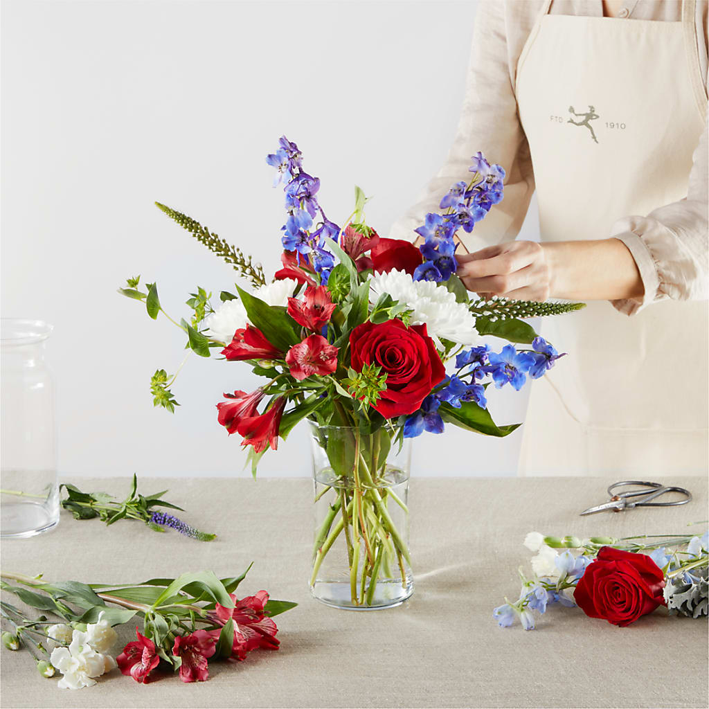 Star Spangled - A Florist Original – BEN & NEVA'S FLOWERS, Grand Saline TX