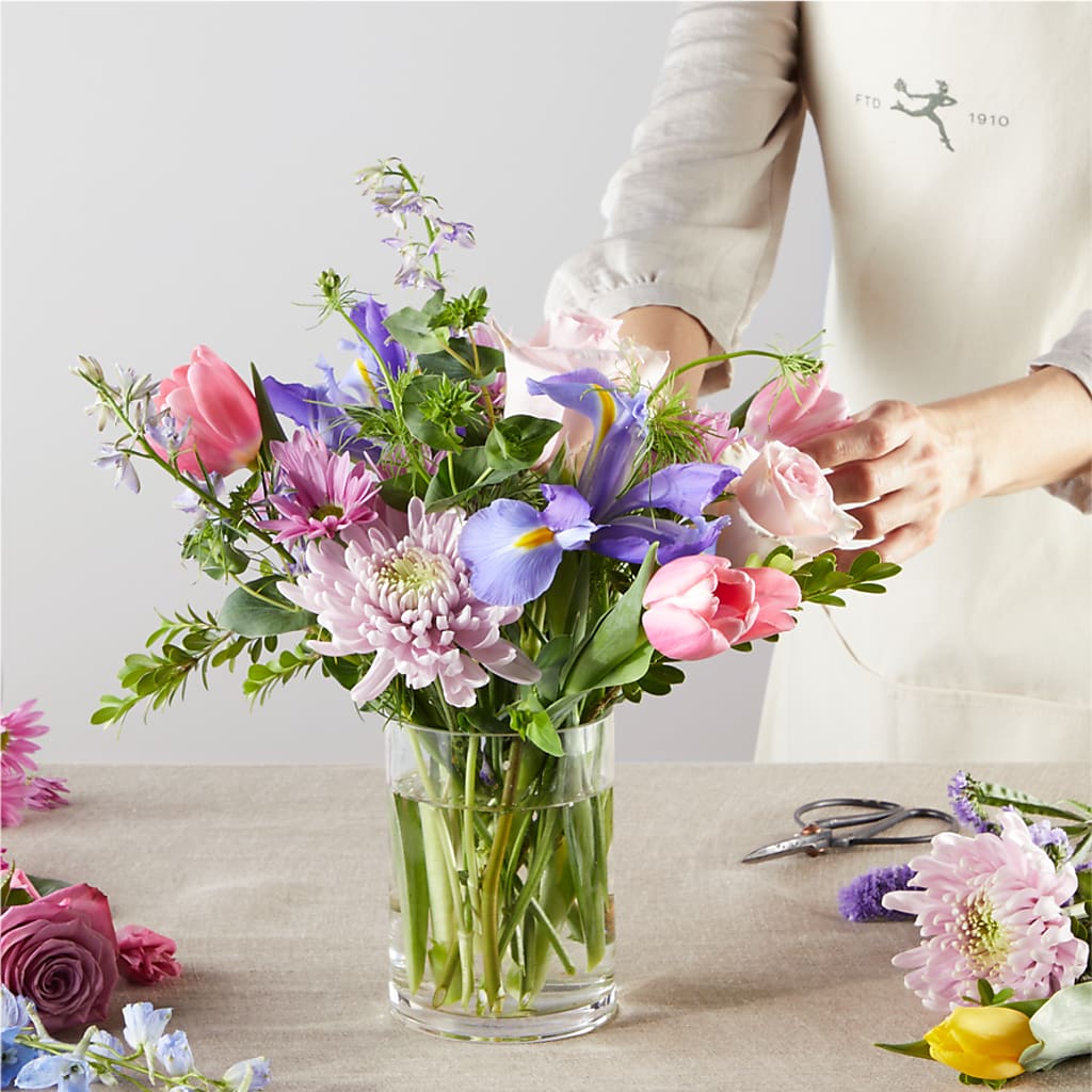 Pastel Tradition - A Florist Original – BEN & NEVA'S FLOWERS, Grand Saline TX