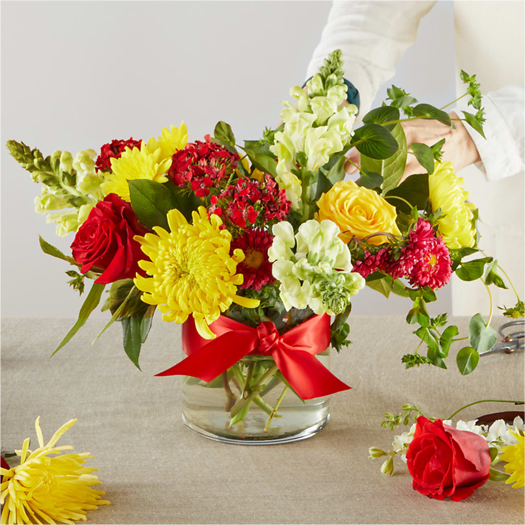 Lucky Lantern - A Florist Original – BEN & NEVA'S FLOWERS, Grand Saline TX