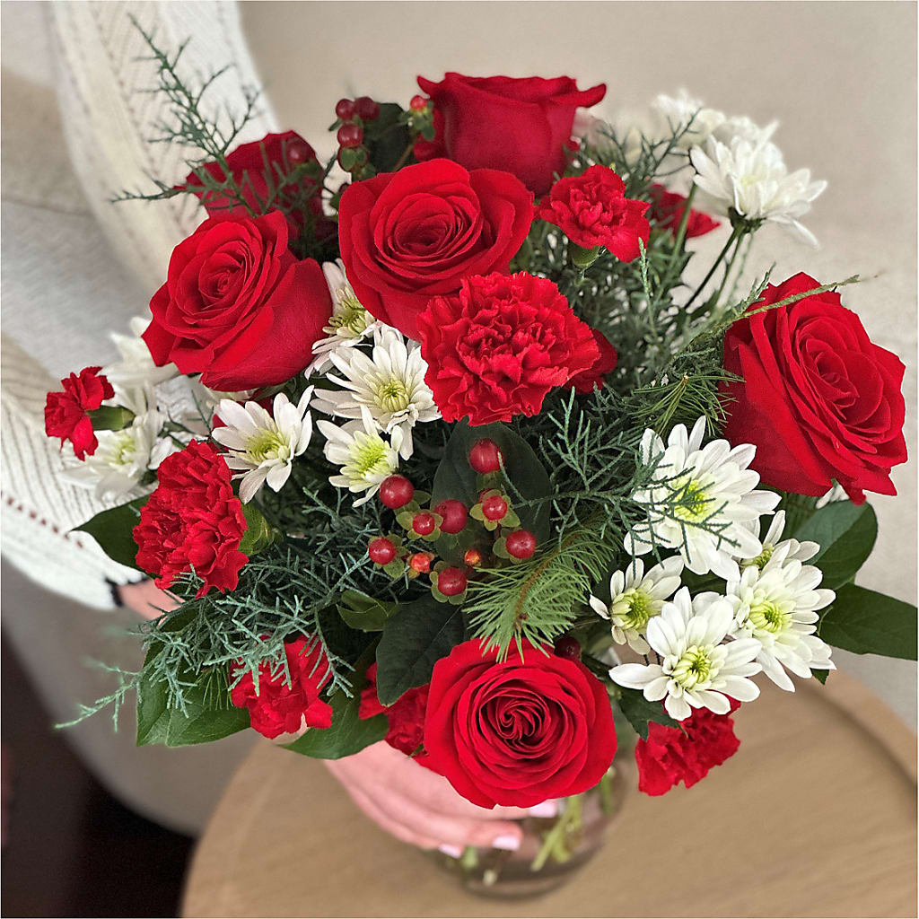 Seasonal Magic Bouquet – BEN & NEVA'S FLOWERS, Grand Saline TX