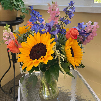Rays of Life Bouquet – BEN & NEVA'S FLOWERS, Grand Saline TX