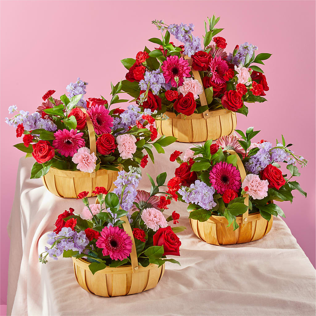 Pink Picnic Basket – BEN & NEVA'S FLOWERS, Grand Saline TX