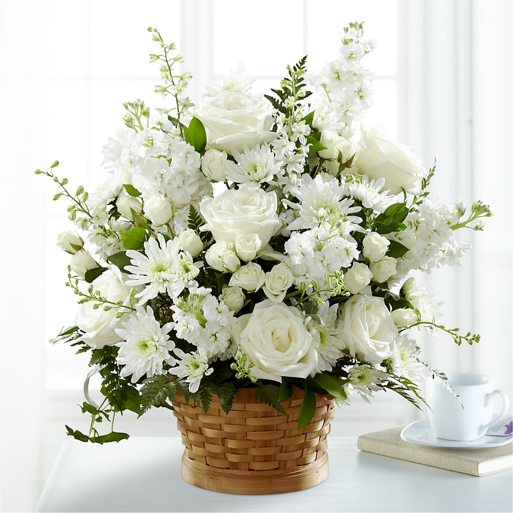 Heartfelt Condolences Arrangement – BEN & NEVA'S FLOWERS, Grand Saline TX