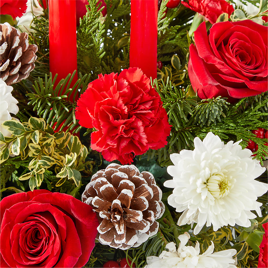 Holiday Soiree Centerpiece – BEN & NEVA'S FLOWERS, Grand Saline TX