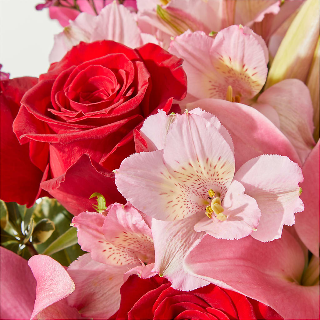 Lucky in Love Bouquet – BEN & NEVA'S FLOWERS, Grand Saline TX