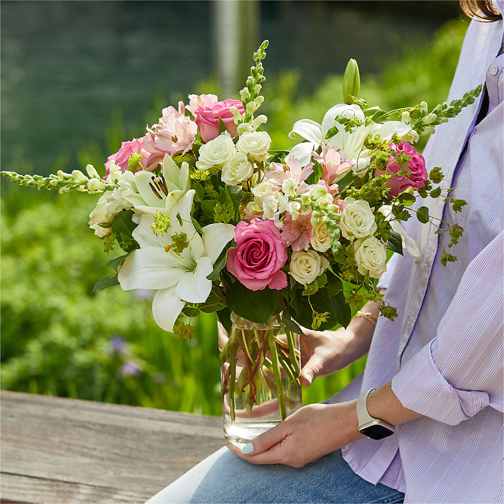 Fondly Bouquet – BEN & NEVA'S FLOWERS, Grand Saline TX