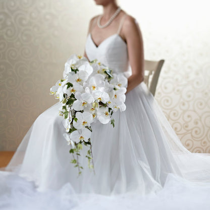 Classic White Bouquet – BEN & NEVA'S FLOWERS, Grand Saline TX